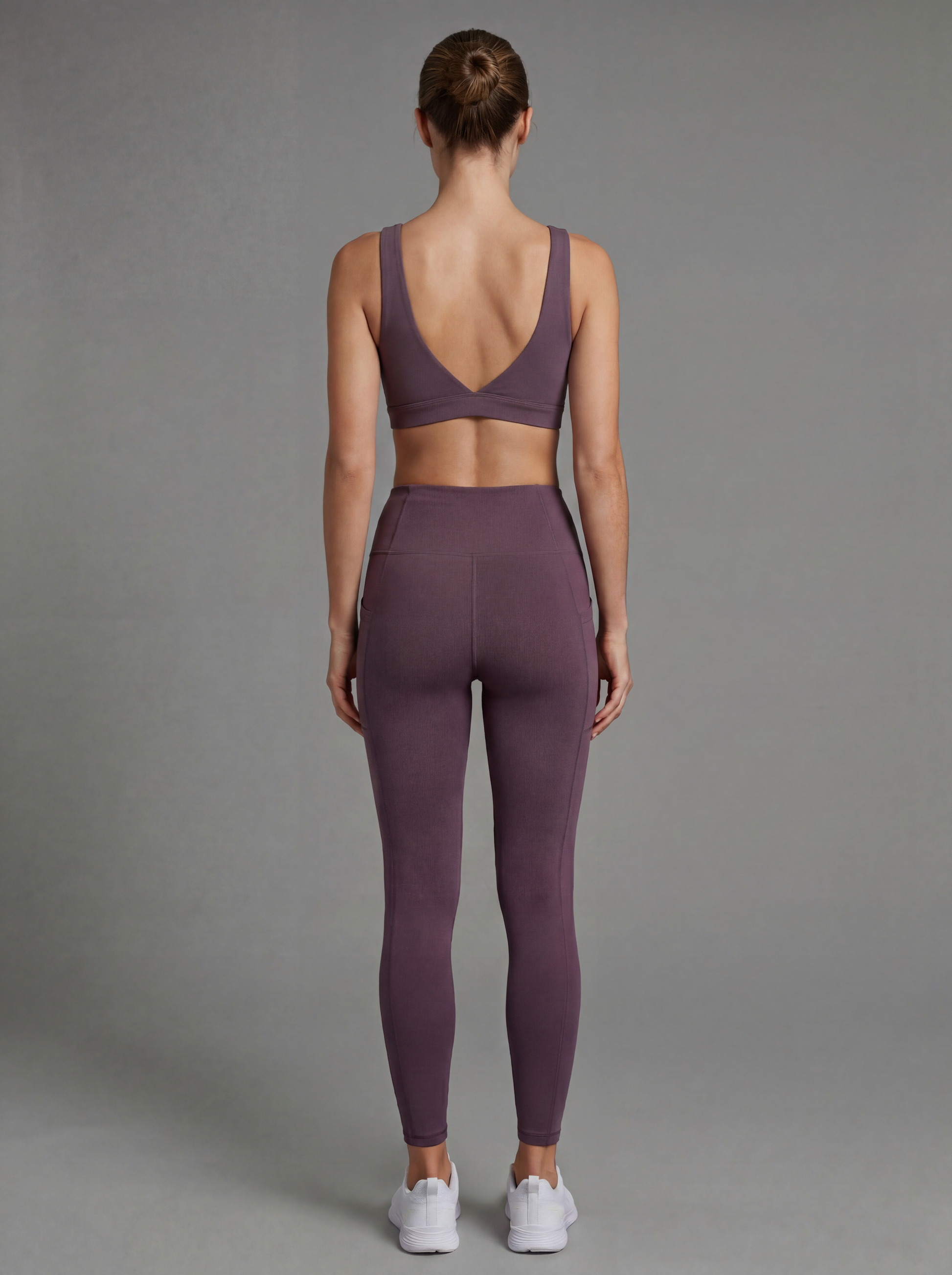 WELIV Ember 2-Piece Training Set – Sports Bra & Leggings, back view